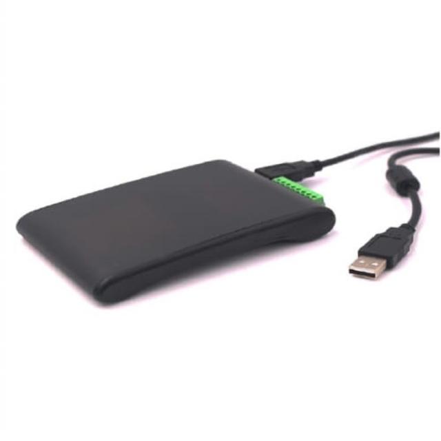 Czytnik RFID UHF dużego zasięgu