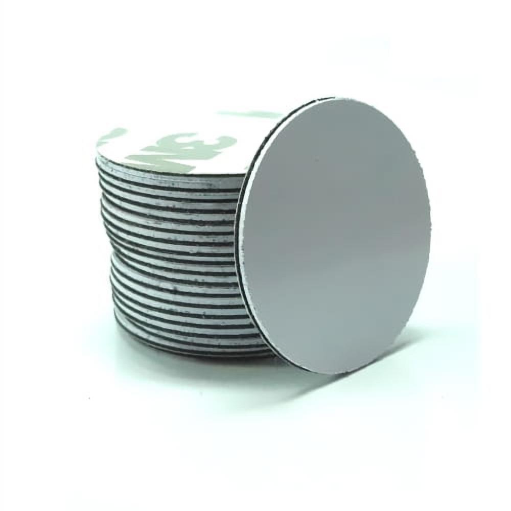 Plastic NFC tags for metal surfaces